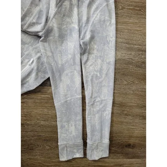 Lululemon Define Jacket Full Zip Gray Pockets Women's 8 Vented Back Art Print